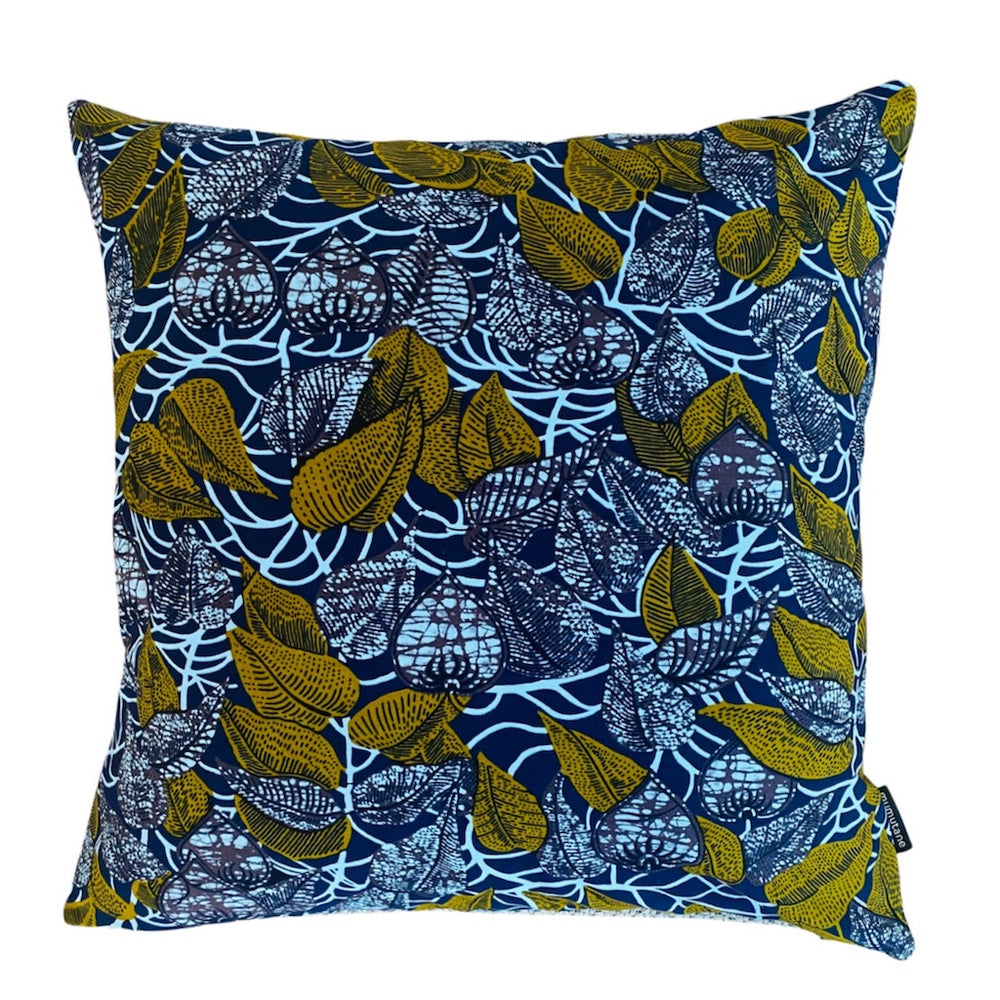 Isolo winter leaves pude 50x50 cm